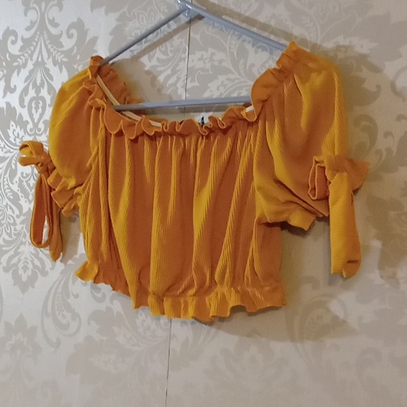 Pretty Little Thing Cropped Top M - Picture 2 of 6